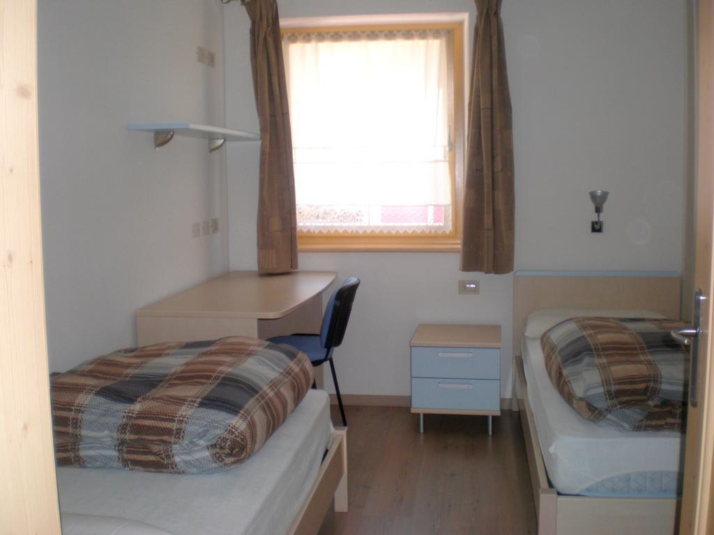 Anna Apartment Pozza di Fassa Buitenkant foto