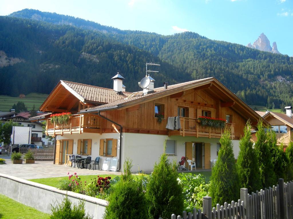 Anna Apartment Pozza di Fassa Buitenkant foto